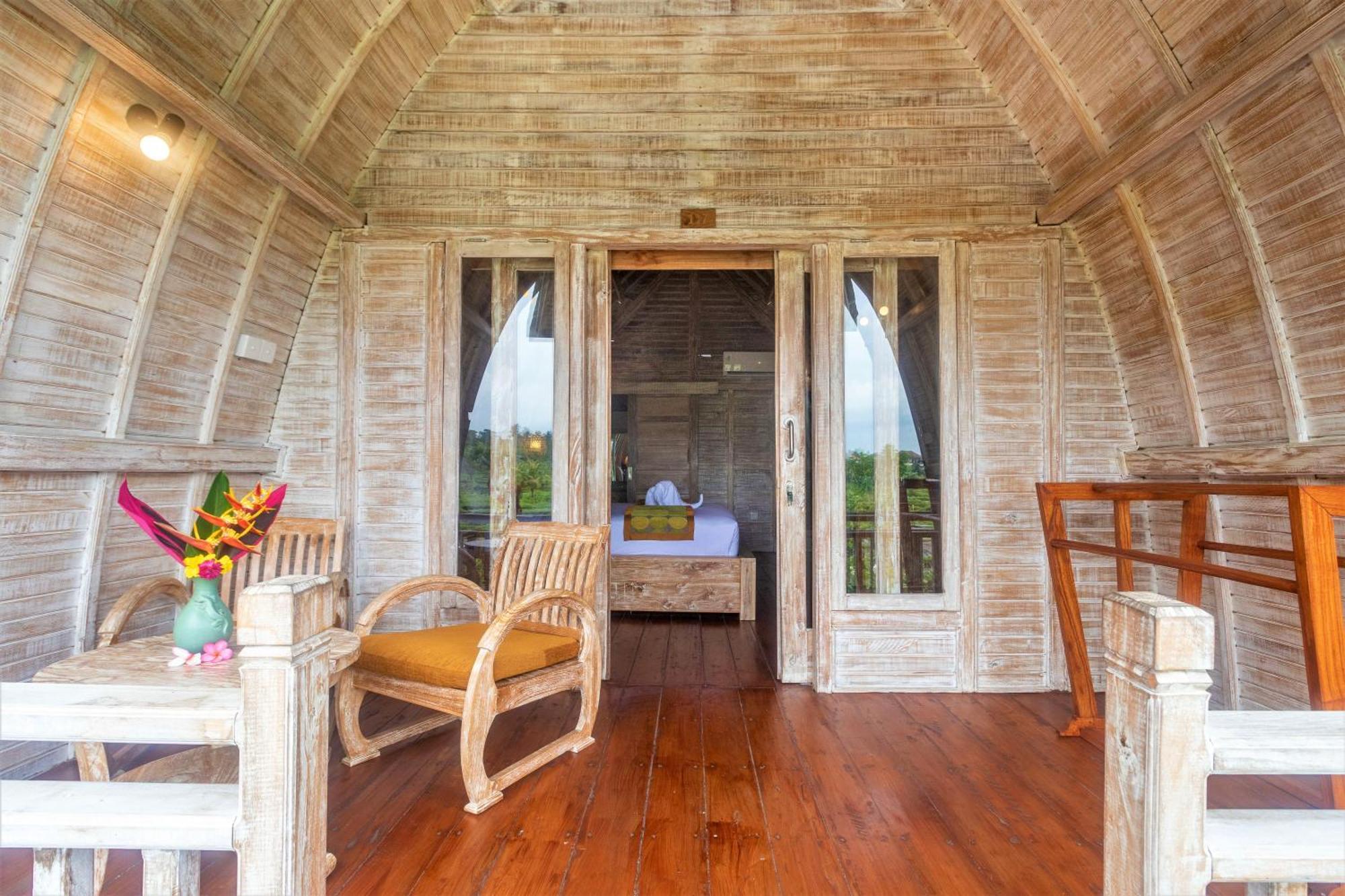 Alamgangga Villas Tirta Gangga Каранґасем Номер фото